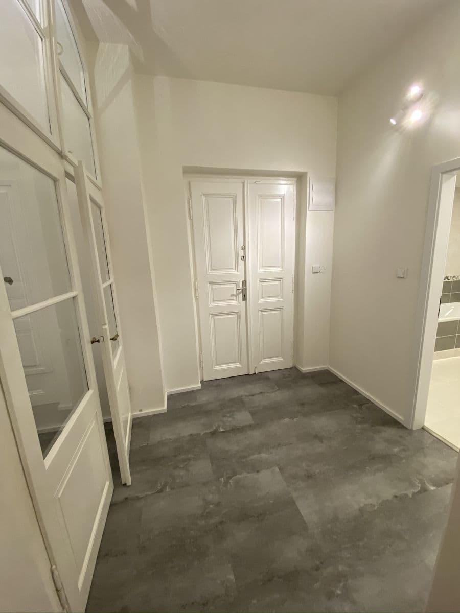 Prenájom bytu 1-izbový 53 m², Opatovická, Praha, Praha Prenájom bytu 1-izbový 53 m², Opatovická, Praha, Praha