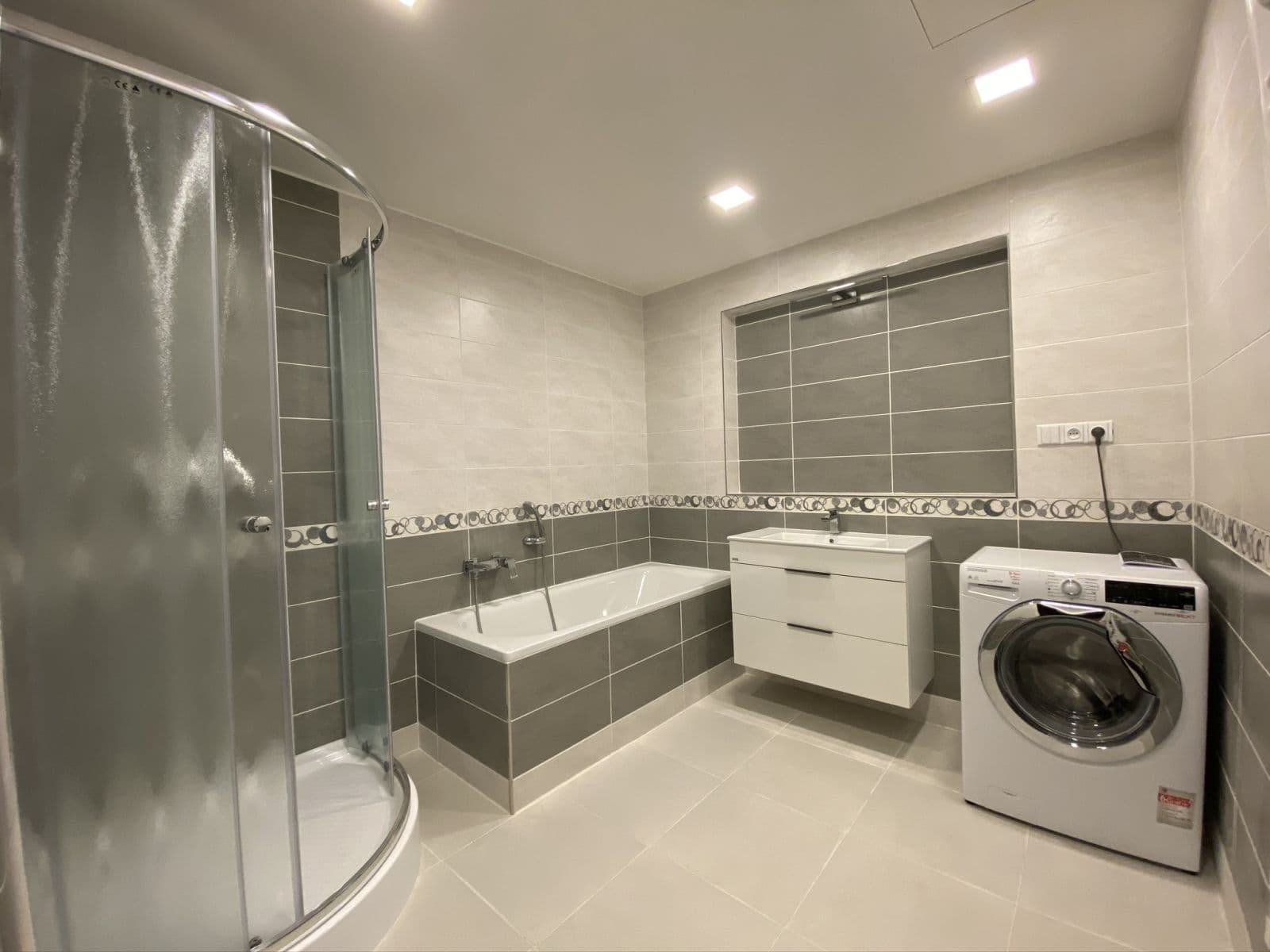 Prenájom bytu 1-izbový 53 m², Opatovická, Praha, Praha Prenájom bytu 1-izbový 53 m², Opatovická, Praha, Praha