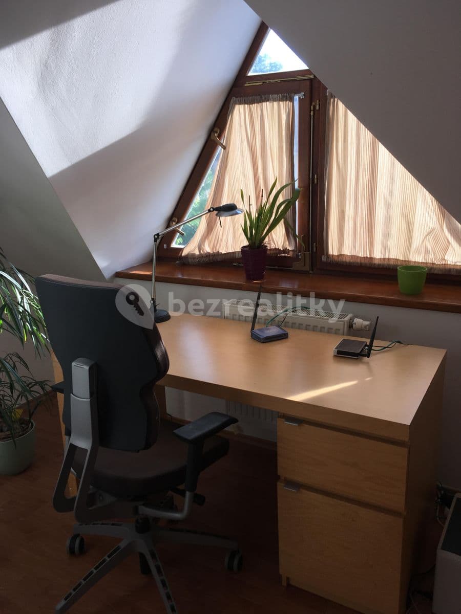Prenájom domu 131 m², pozemok 325 m², Nelahozeves, Středočeský kraj Prenájom domu 131 m², pozemok 325 m², Nelahozeves, Středočeský kraj