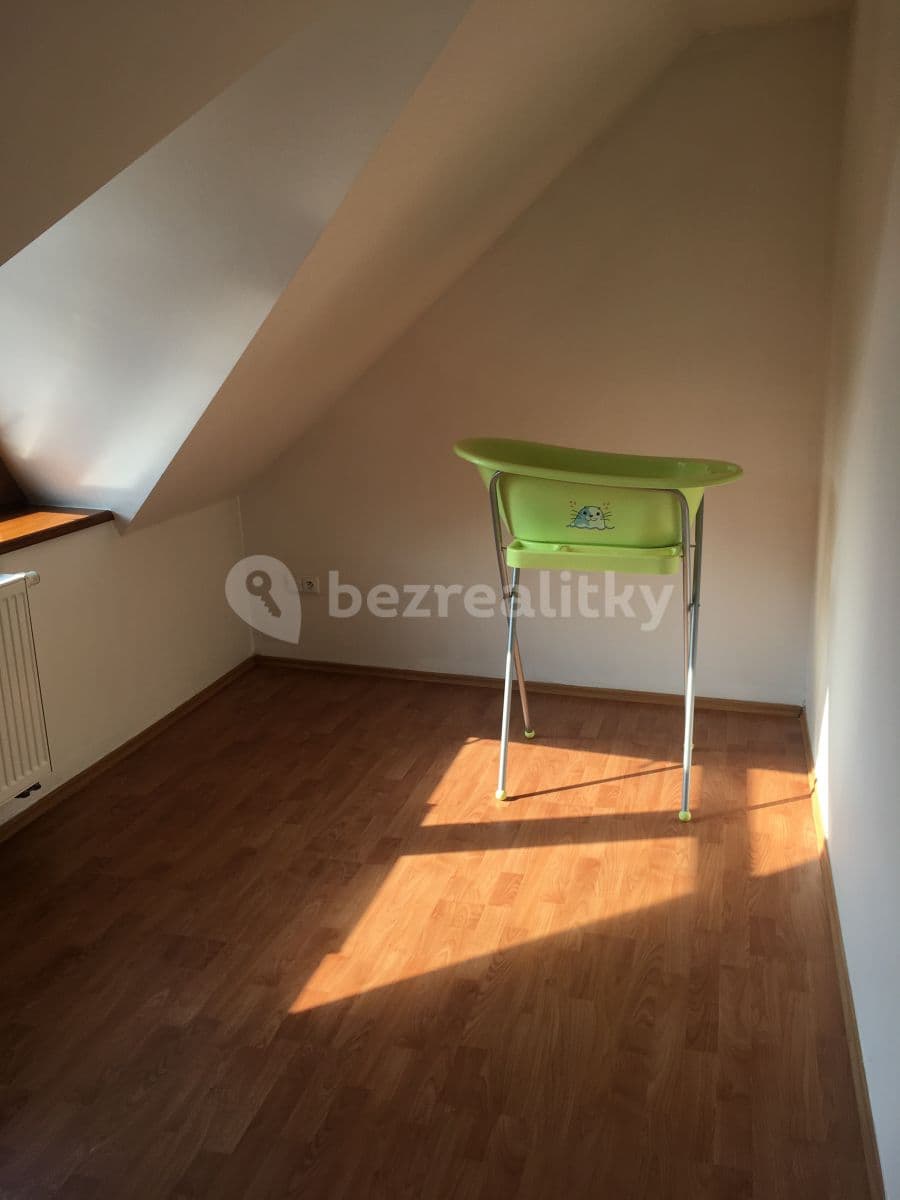 Prenájom domu 131 m², pozemok 325 m², Nelahozeves, Středočeský kraj Prenájom domu 131 m², pozemok 325 m², Nelahozeves, Středočeský kraj