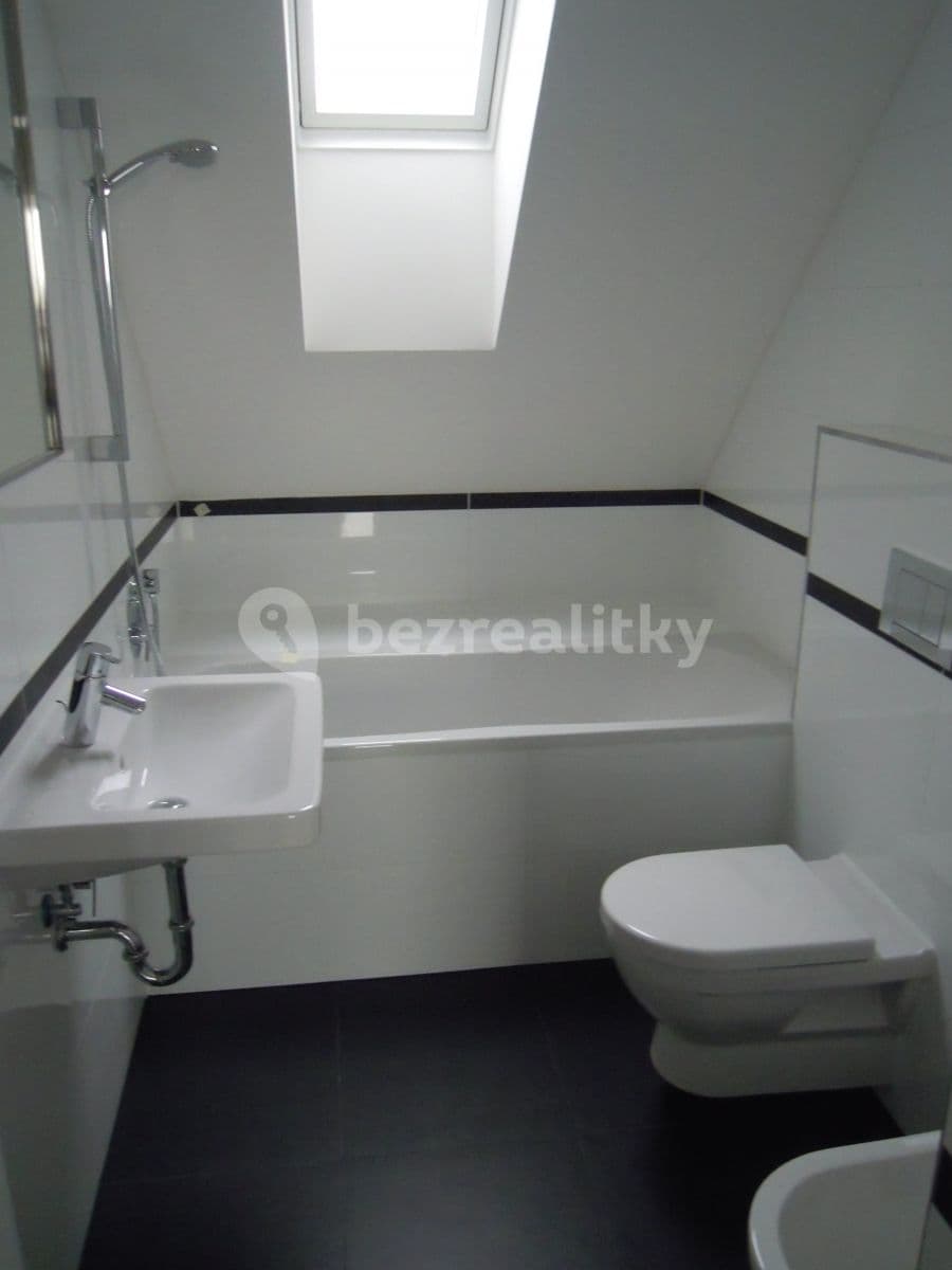 Prenájom bytu 2-izbový 45 m², Zenklova, Praha, Praha Prenájom bytu 2-izbový 45 m², Zenklova, Praha, Praha