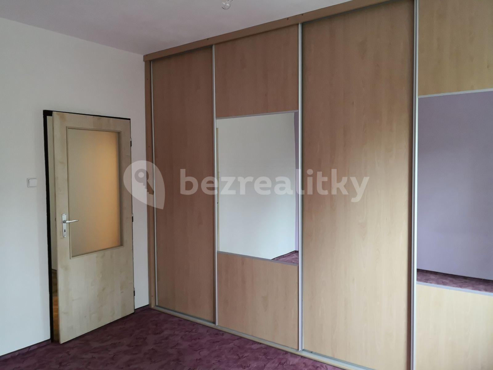 Prenájom bytu 3-izbový 74 m², Zdeňka Štěpánka, Ostrava, Moravskoslezský kraj