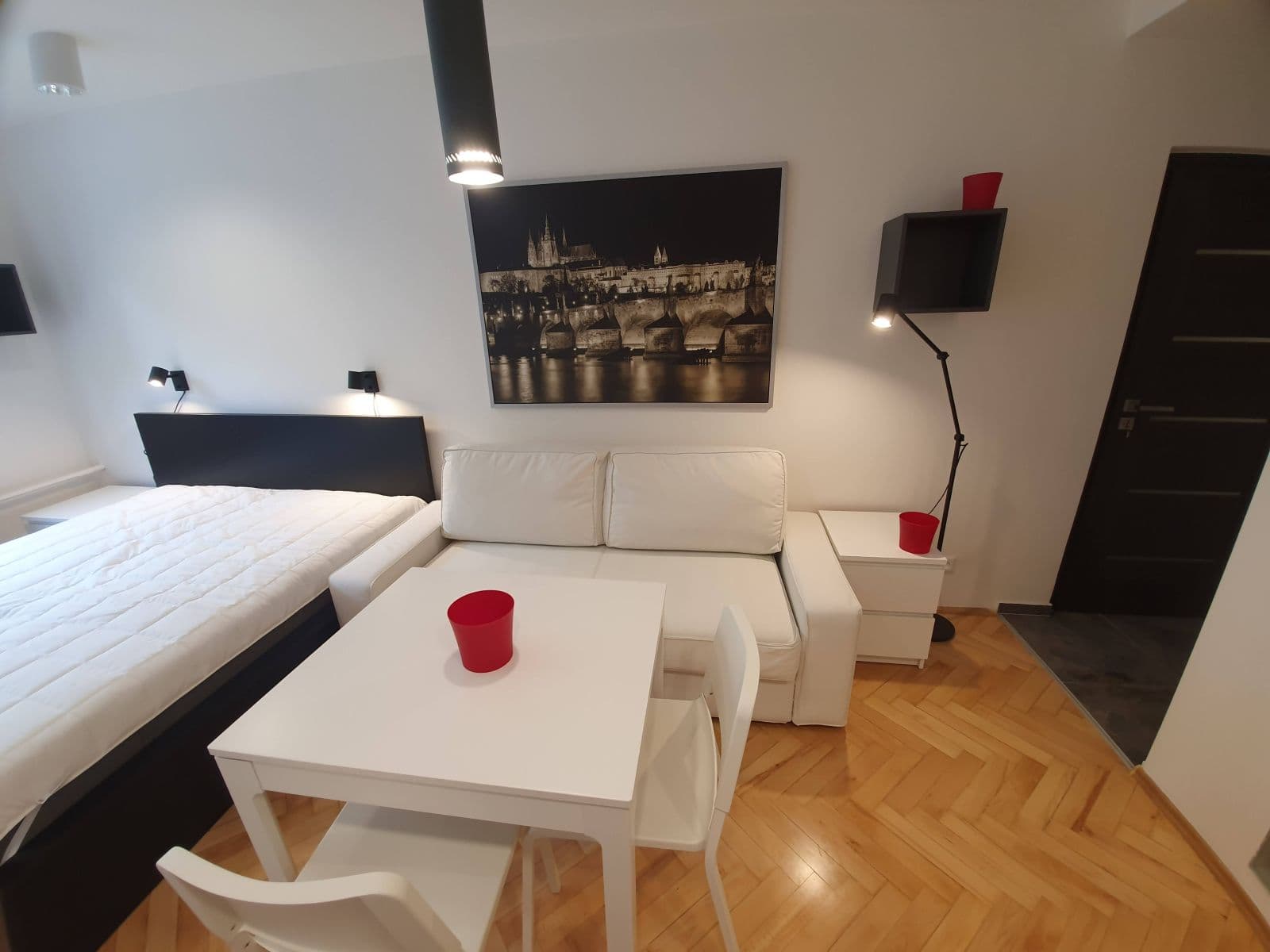 Prenájom bytu Garsoniéra 28 m², Kamerunská, Praha, Praha Prenájom bytu Garsoniéra 28 m², Kamerunská, Praha, Praha