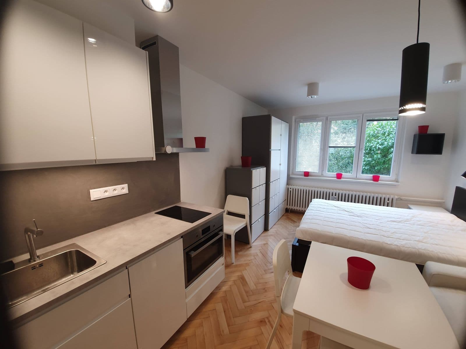 Prenájom bytu Garsoniéra 28 m², Kamerunská, Praha, Praha Prenájom bytu Garsoniéra 28 m², Kamerunská, Praha, Praha