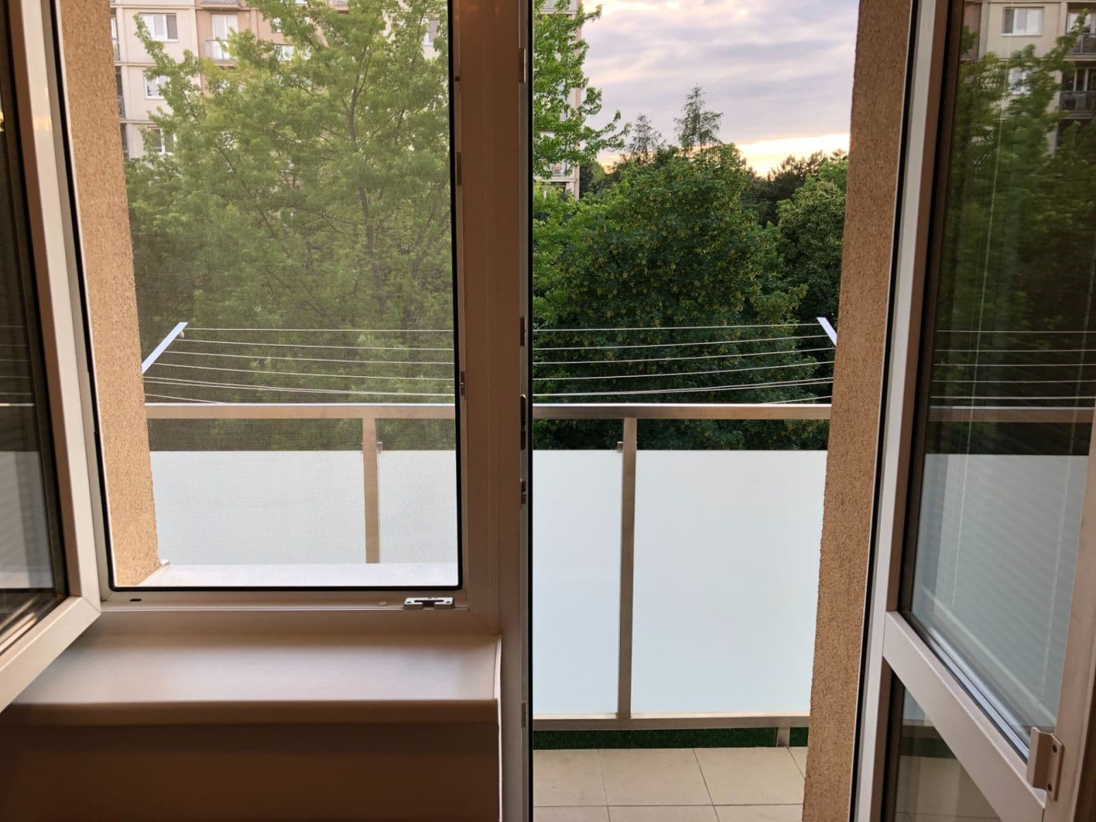 Prenájom bytu 2-izbový 55 m², Uránová, Ružinov, Bratislavský kraj Prenájom bytu 2-izbový 55 m², Uránová, Ružinov, Bratislavský kraj