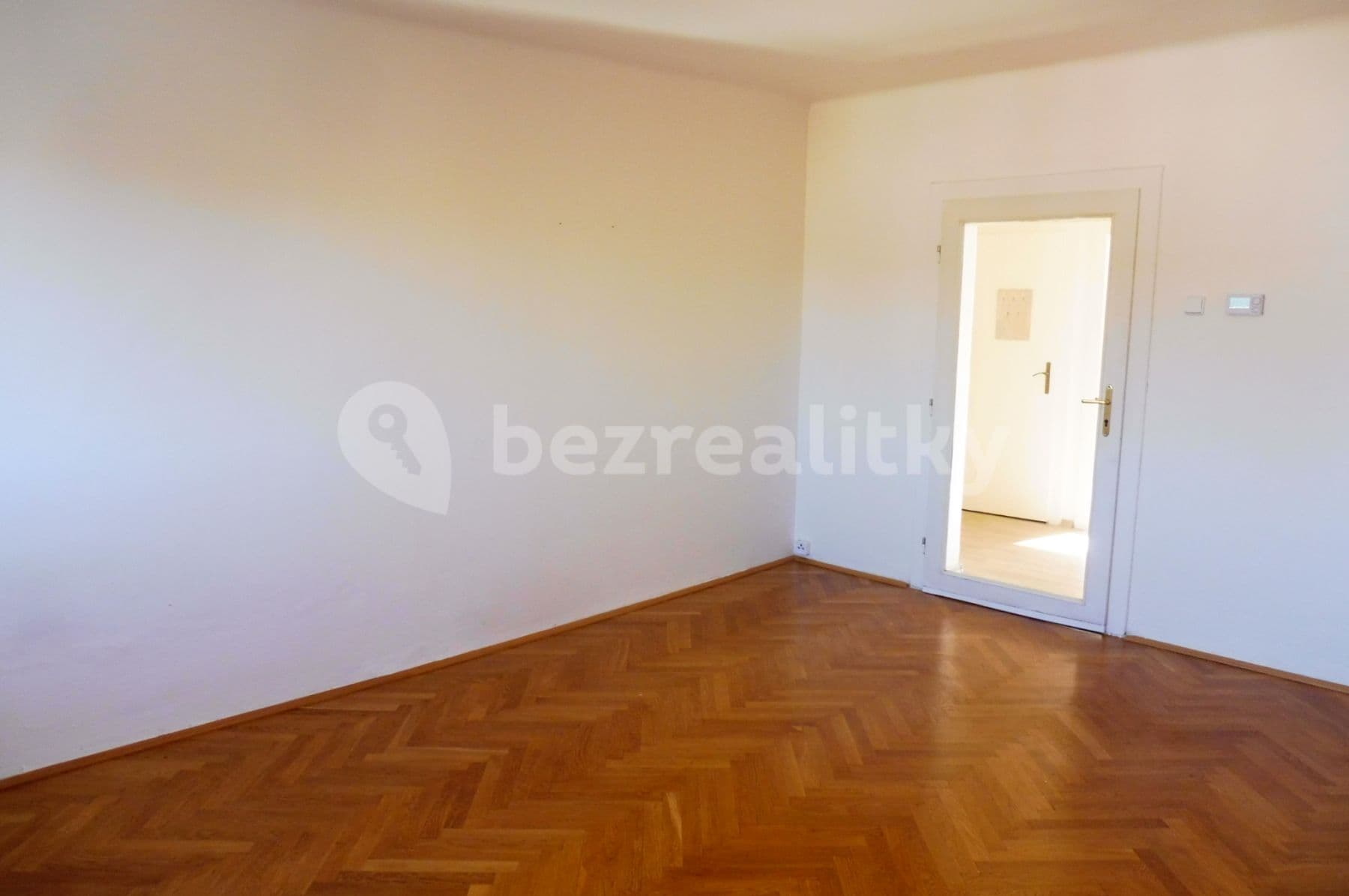 Prenájom bytu 1-izbový 43 m², Srbská, Brno, Jihomoravský kraj Prenájom bytu 1-izbový 43 m², Srbská, Brno, Jihomoravský kraj