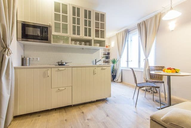 Prenájom bytu 1-izbový 25 m², Plynární, Praha, Praha Prenájom bytu 1-izbový 25 m², Plynární, Praha, Praha