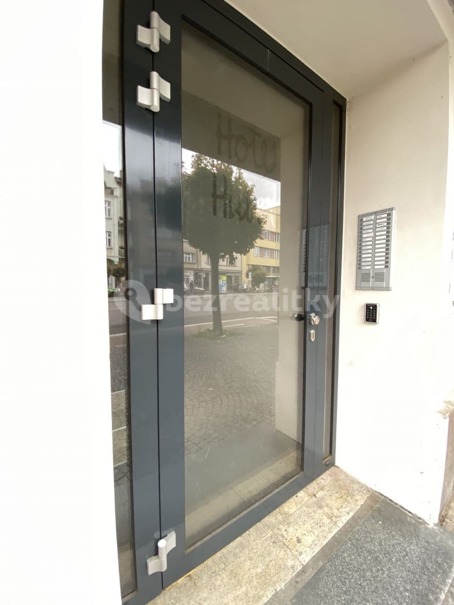 Prenájom bytu 1-izbový 18 m², Riegrovo Náměstí, Poděbrady, Středočeský kraj Prenájom bytu 1-izbový 18 m², Riegrovo Náměstí, Poděbrady, Středočeský kraj