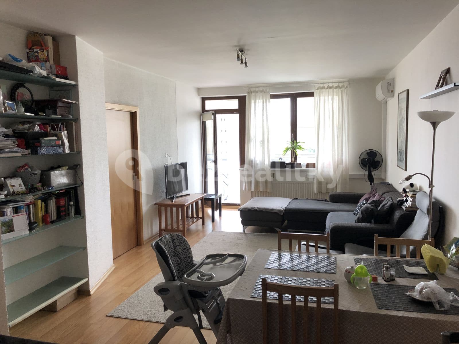 Prenájom bytu 2-izbový 67 m², Osadní, Praha, Praha Prenájom bytu 2-izbový 67 m², Osadní, Praha, Praha