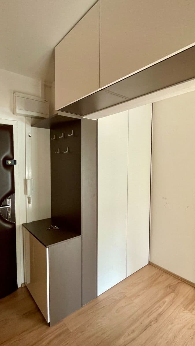 Prenájom bytu 2-izbový 53 m², Brno, Jihomoravský kraj Prenájom bytu 2-izbový 53 m², Brno, Jihomoravský kraj