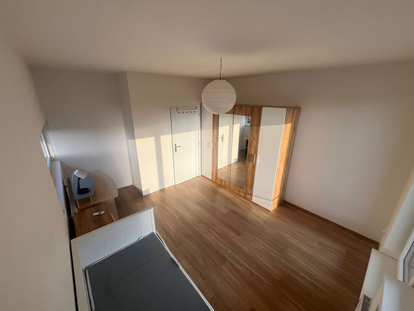 Prenájom bytu 4-izbový 110 m², Padovská, Praha, Praha Prenájom bytu 4-izbový 110 m², Padovská, Praha, Praha