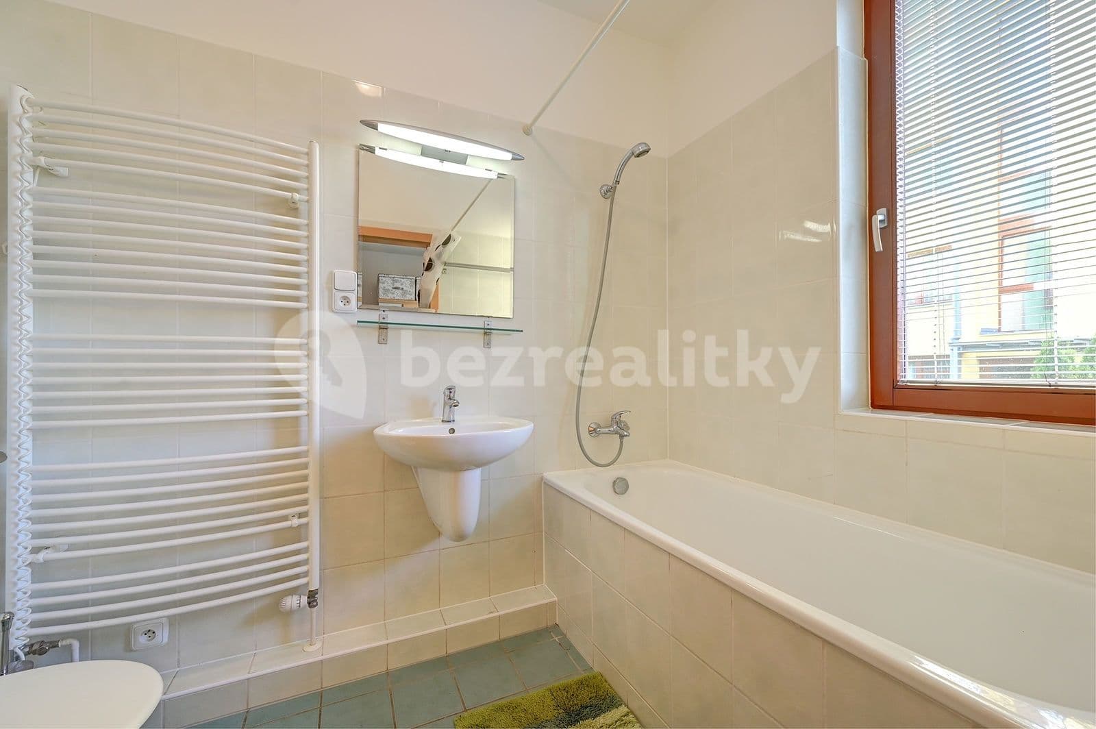 Prenájom bytu 2-izbový 42 m², Čistovická, Praha, Praha Prenájom bytu 2-izbový 42 m², Čistovická, Praha, Praha