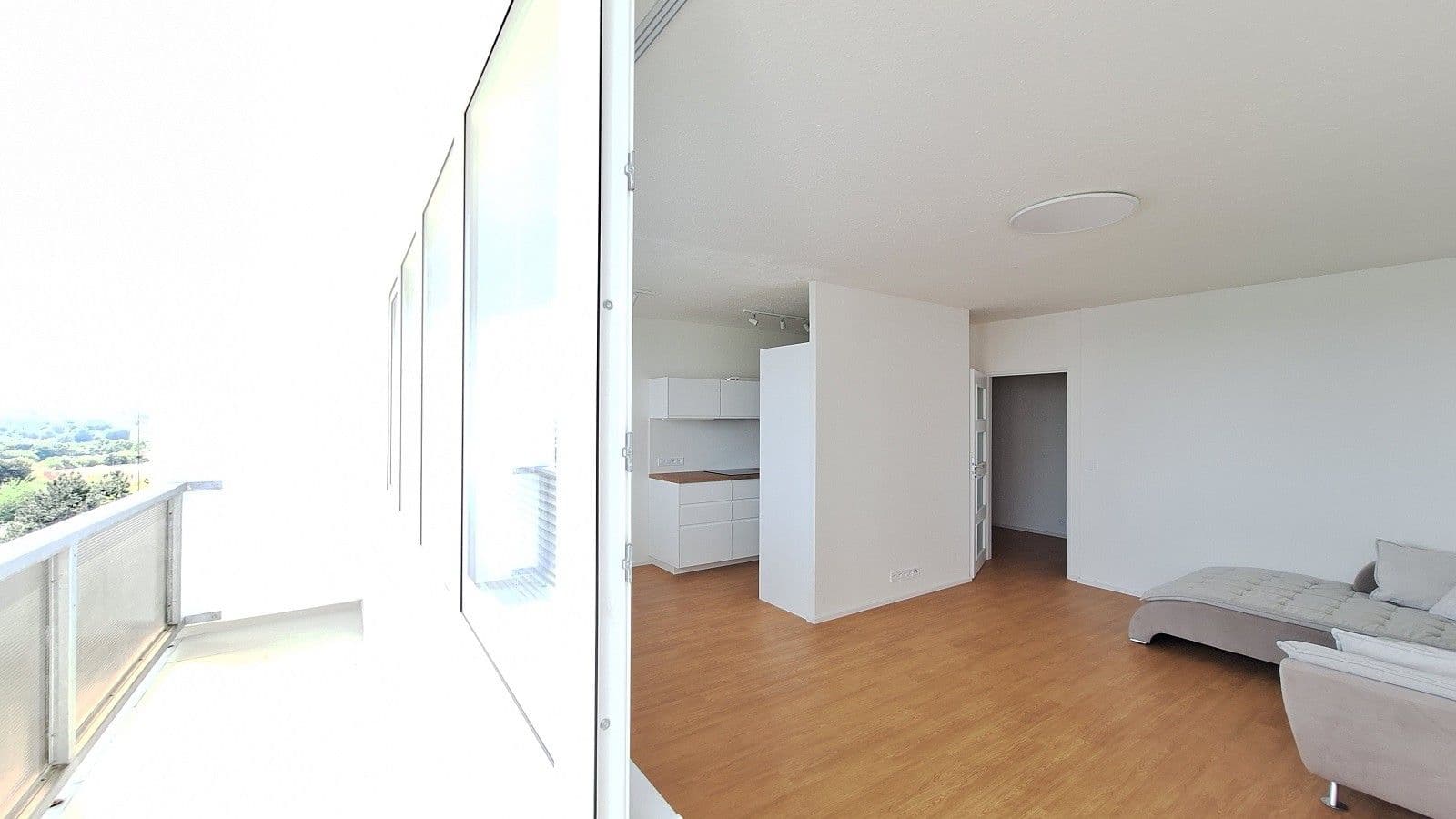 Prenájom bytu 3-izbový 72 m², Frostova, Praha, Praha Prenájom bytu 3-izbový 72 m², Frostova, Praha, Praha