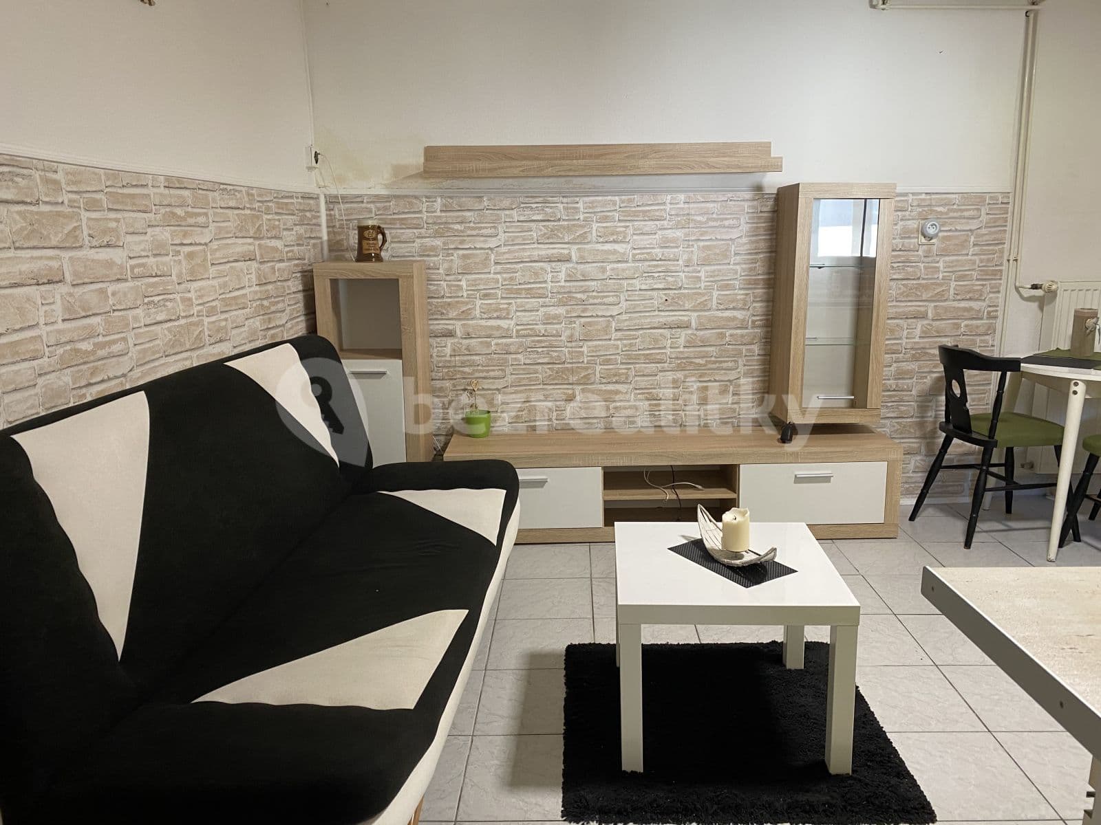 Prenájom bytu 1-izbový 50 m², Pilské Údolí, Boskovice, Jihomoravský kraj Prenájom bytu 1-izbový 50 m², Pilské Údolí, Boskovice, Jihomoravský kraj