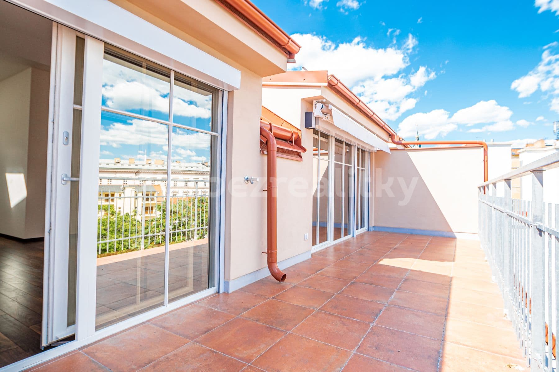 Prenájom bytu 5-izbový 184 m², Lípová, Praha, Praha Prenájom bytu 5-izbový 184 m², Lípová, Praha, Praha