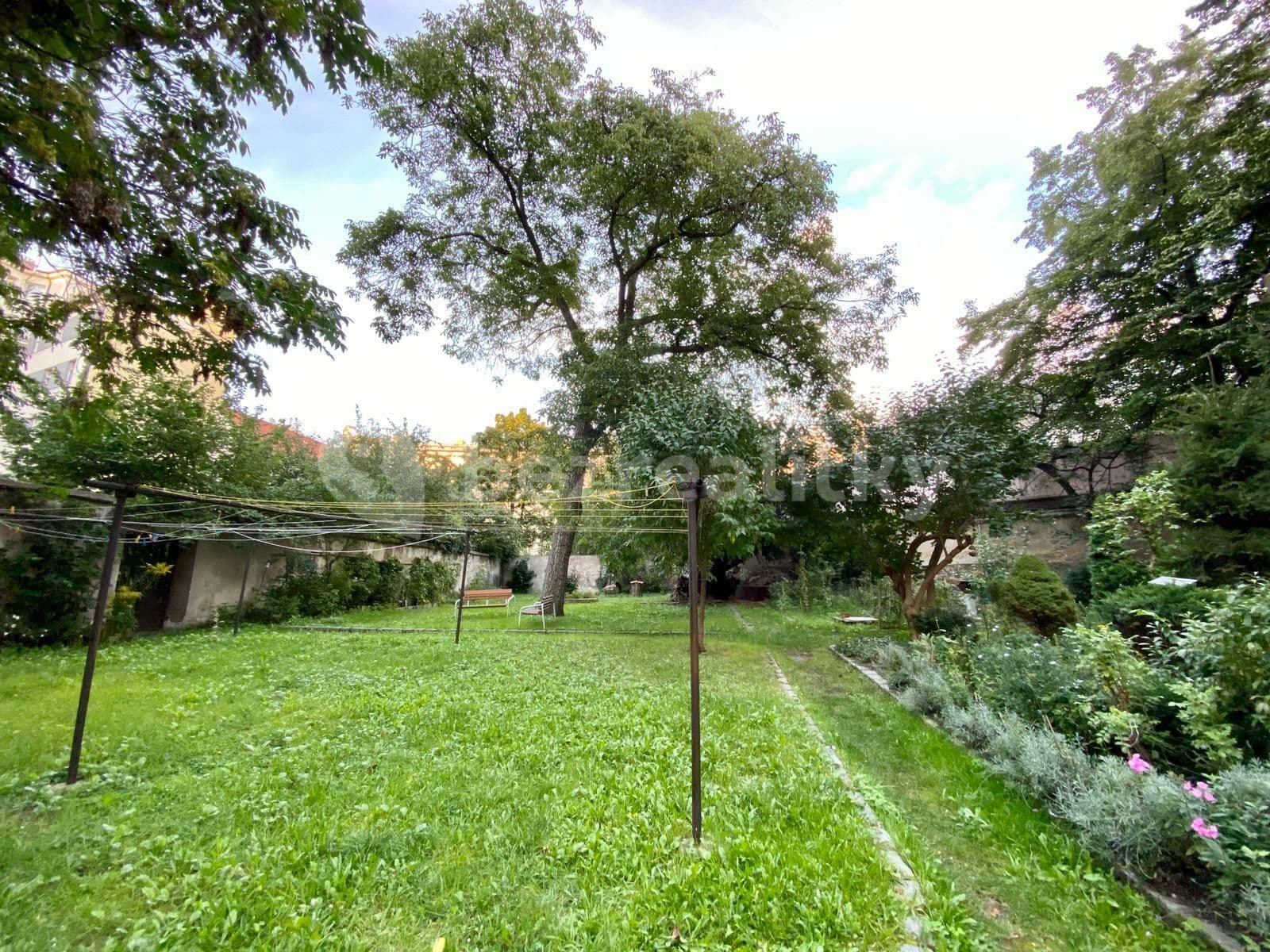 Prenájom bytu 5-izbový 184 m², Lípová, Praha, Praha Prenájom bytu 5-izbový 184 m², Lípová, Praha, Praha