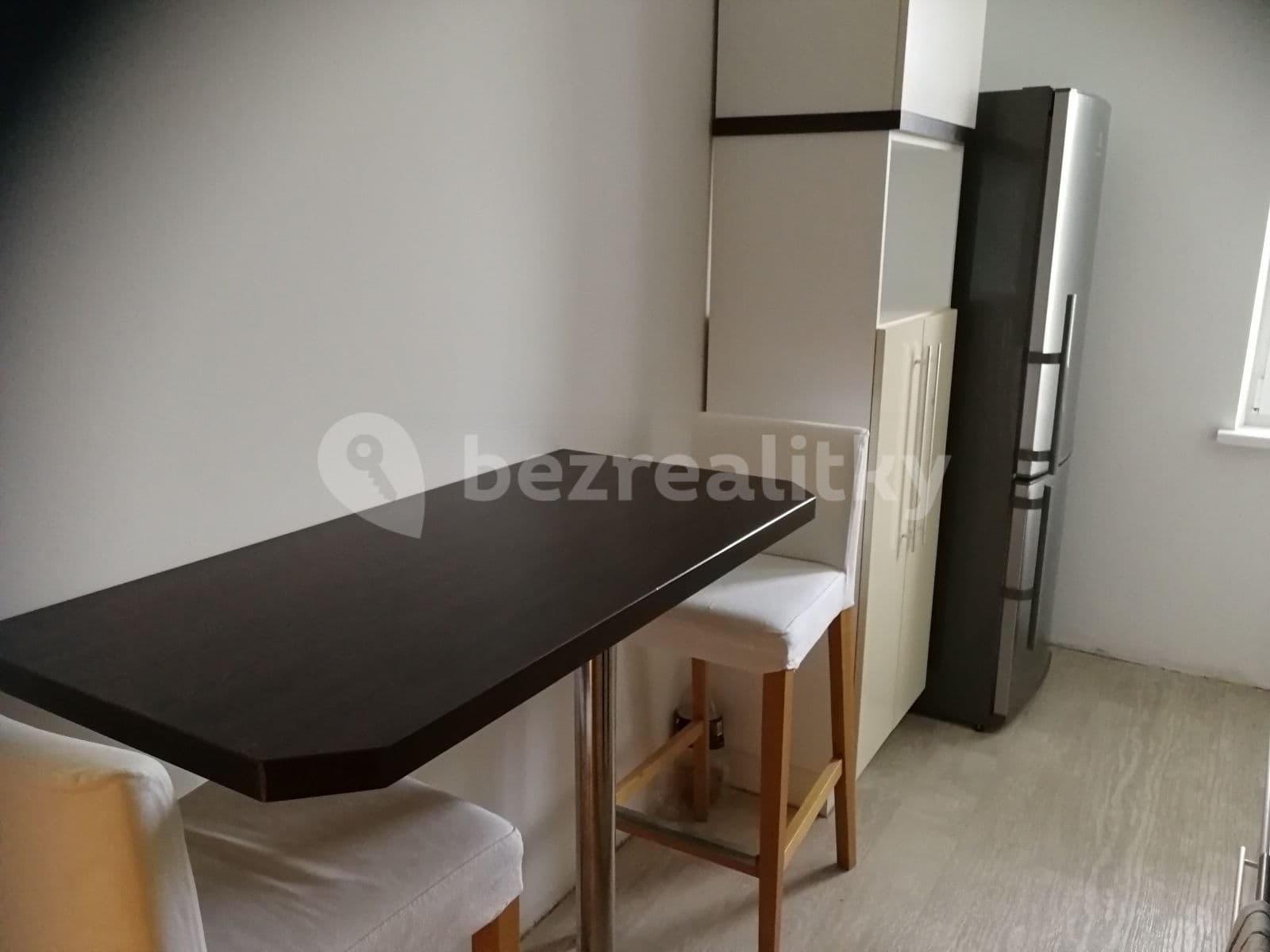 Prenájom bytu 2-izbový 43 m², Radarová, Ružinov, Bratislavský kraj Prenájom bytu 2-izbový 43 m², Radarová, Ružinov, Bratislavský kraj