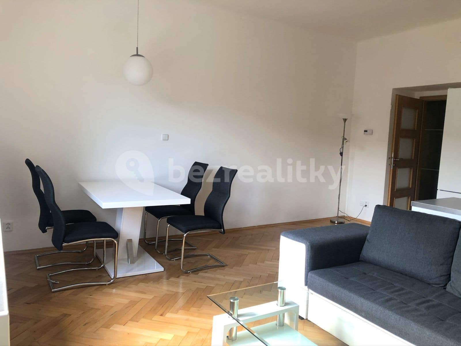 Prenájom bytu 2-izbový 60 m², Průběžná, Praha, Praha Prenájom bytu 2-izbový 60 m², Průběžná, Praha, Praha