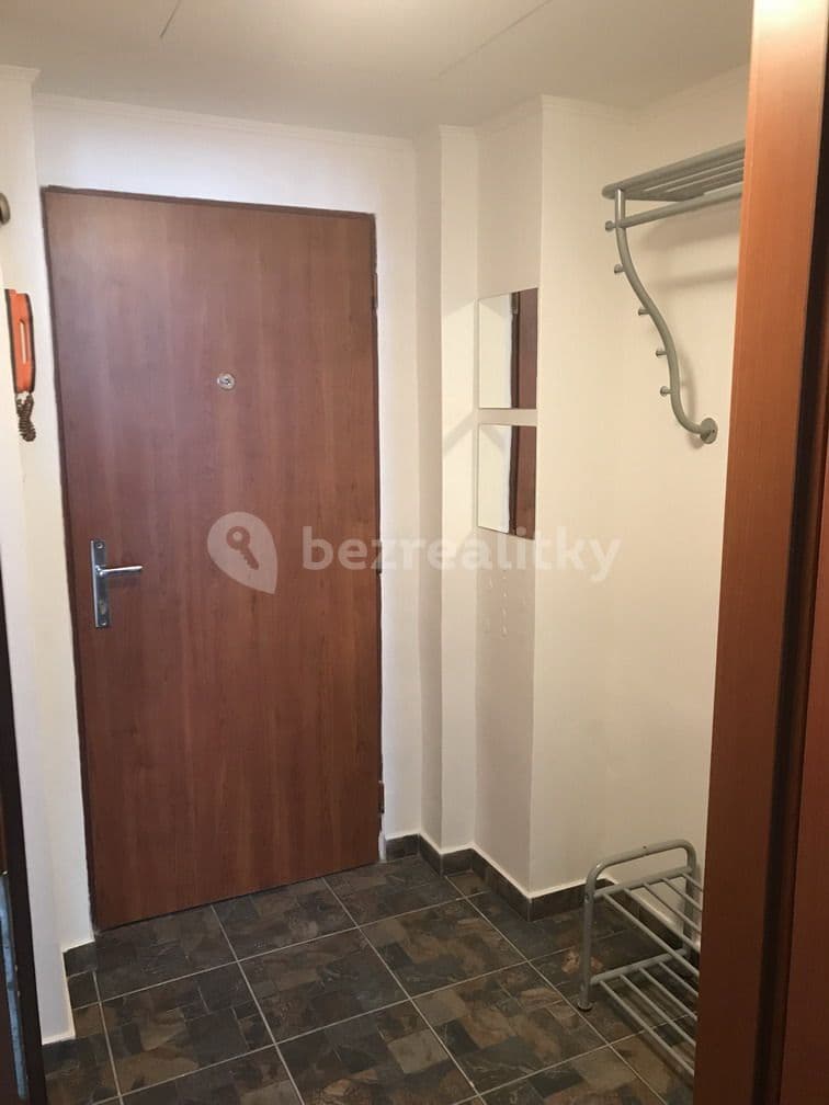 Prenájom bytu 1-izbový 28 m², Záhřebská, Praha, Praha Prenájom bytu 1-izbový 28 m², Záhřebská, Praha, Praha