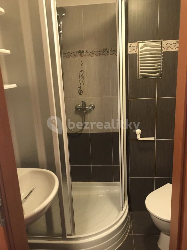 Prenájom bytu 1-izbový 28 m², Záhřebská, Praha, Praha Prenájom bytu 1-izbový 28 m², Záhřebská, Praha, Praha