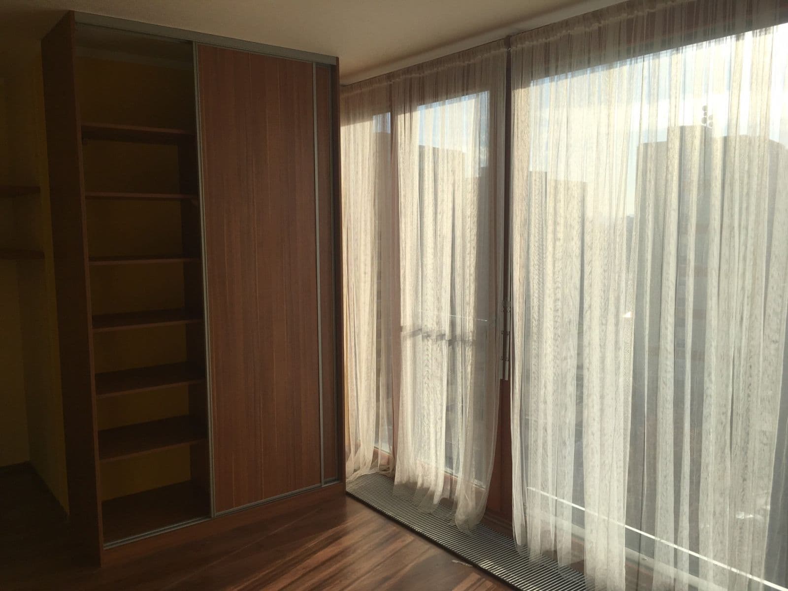 Prenájom bytu 1-izbový 33 m², Pod Lipami, Praha, Praha Prenájom bytu 1-izbový 33 m², Pod Lipami, Praha, Praha