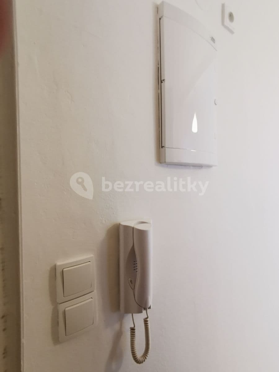 Prenájom bytu 2-izbový 51 m², Novovysočanská, Praha, Praha Prenájom bytu 2-izbový 51 m², Novovysočanská, Praha, Praha