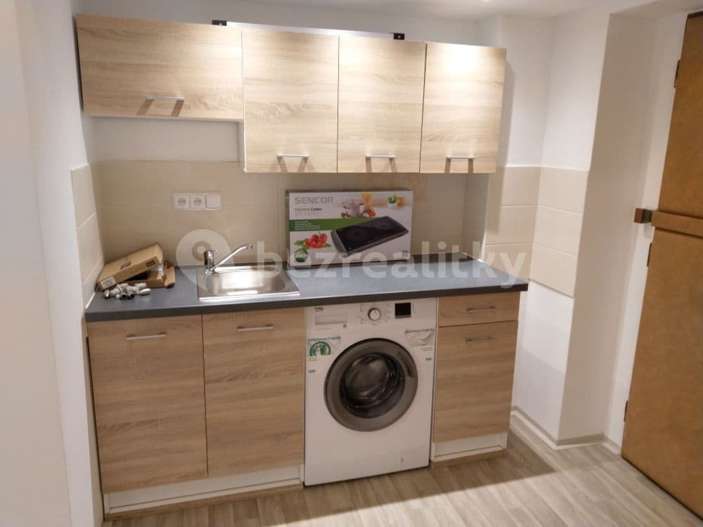 Prenájom bytu Garsoniéra 22 m², Lublaňská, Praha, Praha Prenájom bytu Garsoniéra 22 m², Lublaňská, Praha, Praha