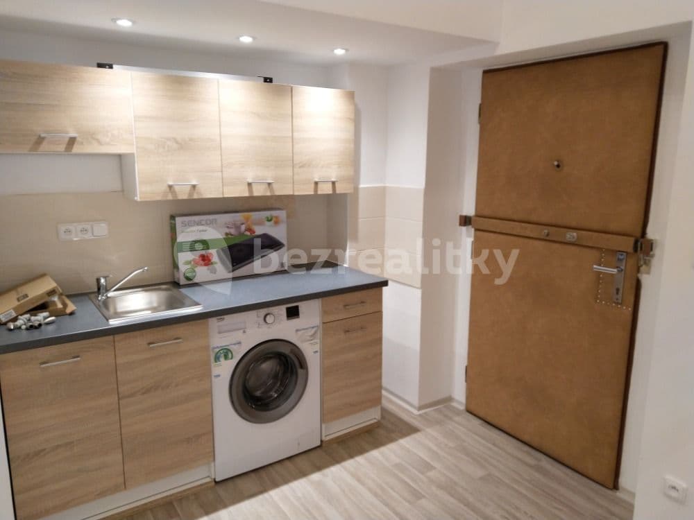 Prenájom bytu Garsoniéra 22 m², Lublaňská, Praha, Praha Prenájom bytu Garsoniéra 22 m², Lublaňská, Praha, Praha