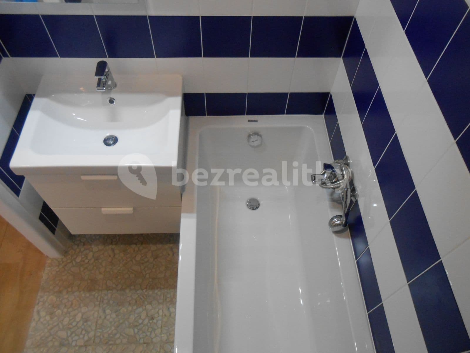 Prenájom bytu 3-izbový 69 m², Arménská, Praha, Praha Prenájom bytu 3-izbový 69 m², Arménská, Praha, Praha