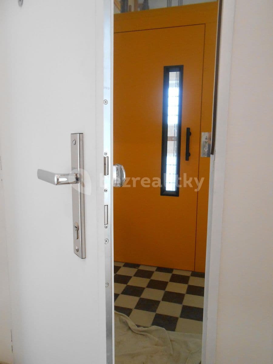 Prenájom bytu 3-izbový 69 m², Arménská, Praha, Praha Prenájom bytu 3-izbový 69 m², Arménská, Praha, Praha