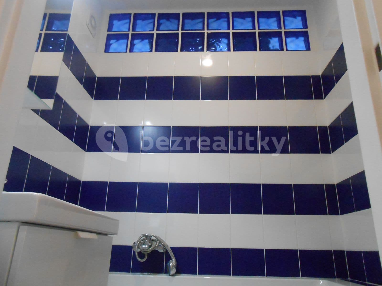 Prenájom bytu 3-izbový 69 m², Arménská, Praha, Praha Prenájom bytu 3-izbový 69 m², Arménská, Praha, Praha