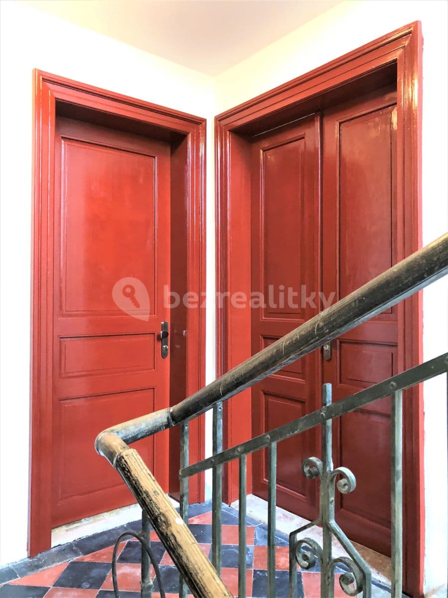 Prenájom bytu Garsoniéra 33 m², Moskevská, Praha, Praha Prenájom bytu Garsoniéra 33 m², Moskevská, Praha, Praha