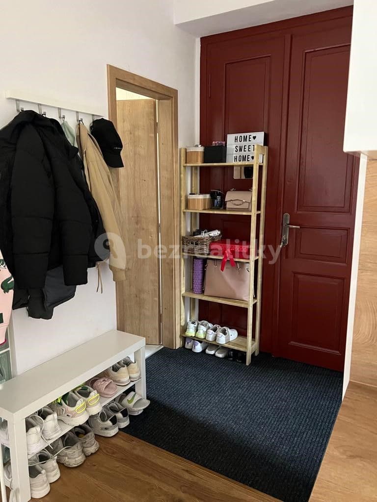 Prenájom bytu Garsoniéra 33 m², Moskevská, Praha, Praha Prenájom bytu Garsoniéra 33 m², Moskevská, Praha, Praha