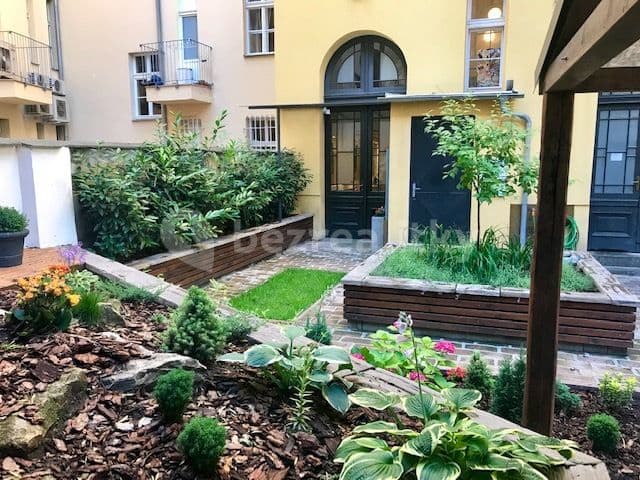 Prenájom bytu 2-izbový 66 m², Milady Horákové, Praha, Praha Prenájom bytu 2-izbový 66 m², Milady Horákové, Praha, Praha