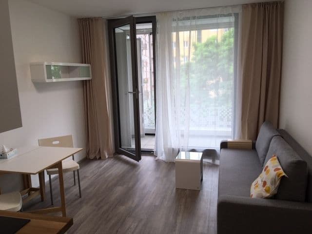 Prenájom bytu 1-izbový 33 m², Hlaváčkova, Praha, Praha Prenájom bytu 1-izbový 33 m², Hlaváčkova, Praha, Praha