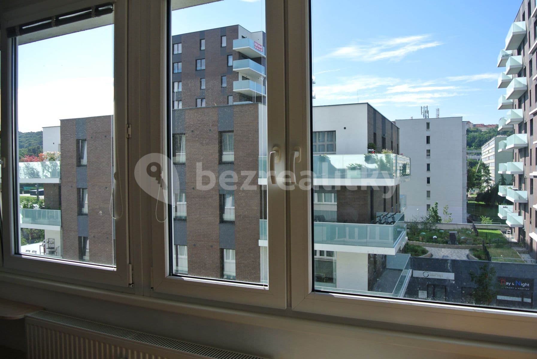 Prenájom bytu 3-izbový 56 m², K Olympiku, Praha, Praha Prenájom bytu 3-izbový 56 m², K Olympiku, Praha, Praha