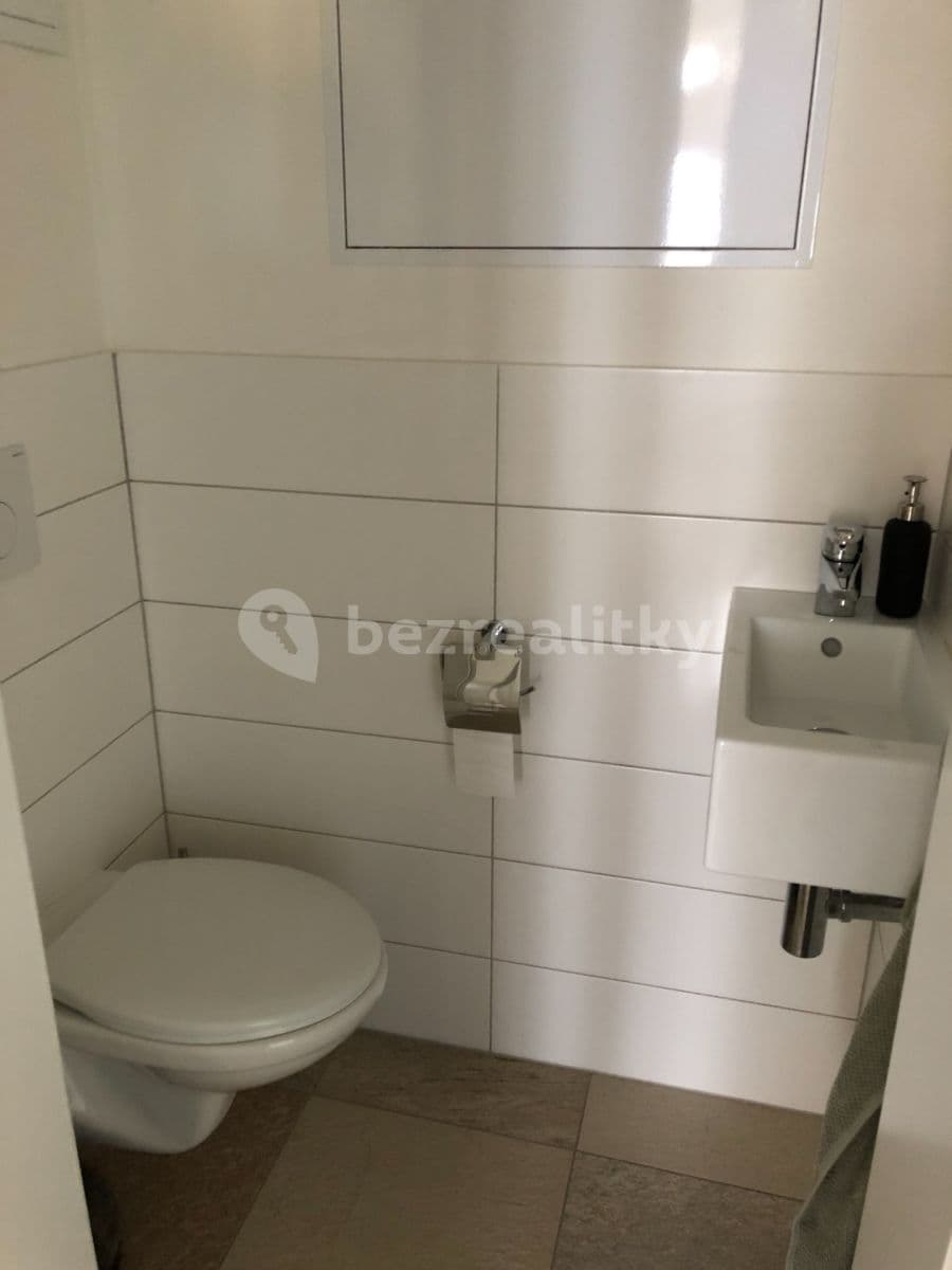 Prenájom bytu 2-izbový 65 m², U Studánky, Praha, Praha Prenájom bytu 2-izbový 65 m², U Studánky, Praha, Praha