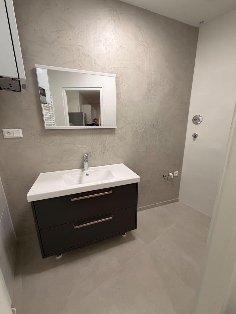 Prenájom bytu 2-izbový 51 m², Terronská, Praha, Praha Prenájom bytu 2-izbový 51 m², Terronská, Praha, Praha