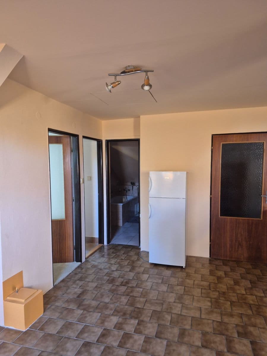 Prenájom bytu 3-izbový 500 m², Na Vaňhově, Praha, Praha Prenájom bytu 3-izbový 500 m², Na Vaňhově, Praha, Praha