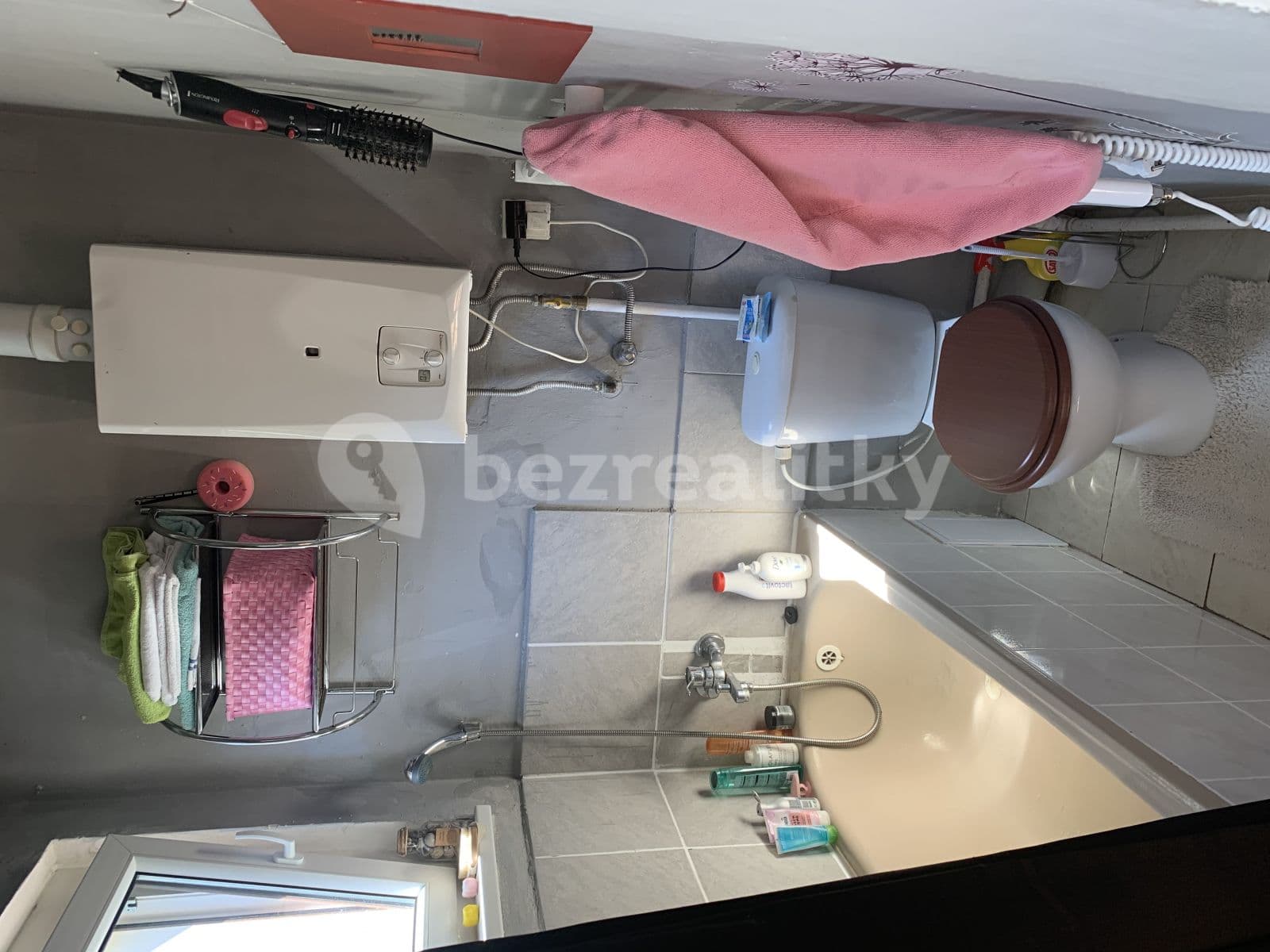 Prenájom bytu 1-izbový 30 m², Nad Koulkou, Praha, Praha Prenájom bytu 1-izbový 30 m², Nad Koulkou, Praha, Praha