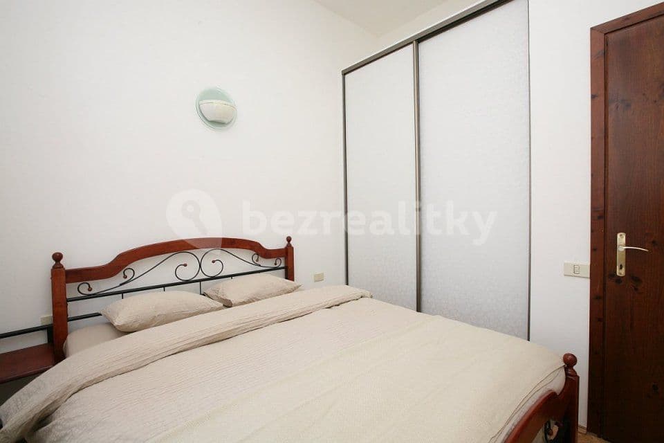Prenájom bytu 2-izbový 50 m², Korunní, Praha, Praha Prenájom bytu 2-izbový 50 m², Korunní, Praha, Praha