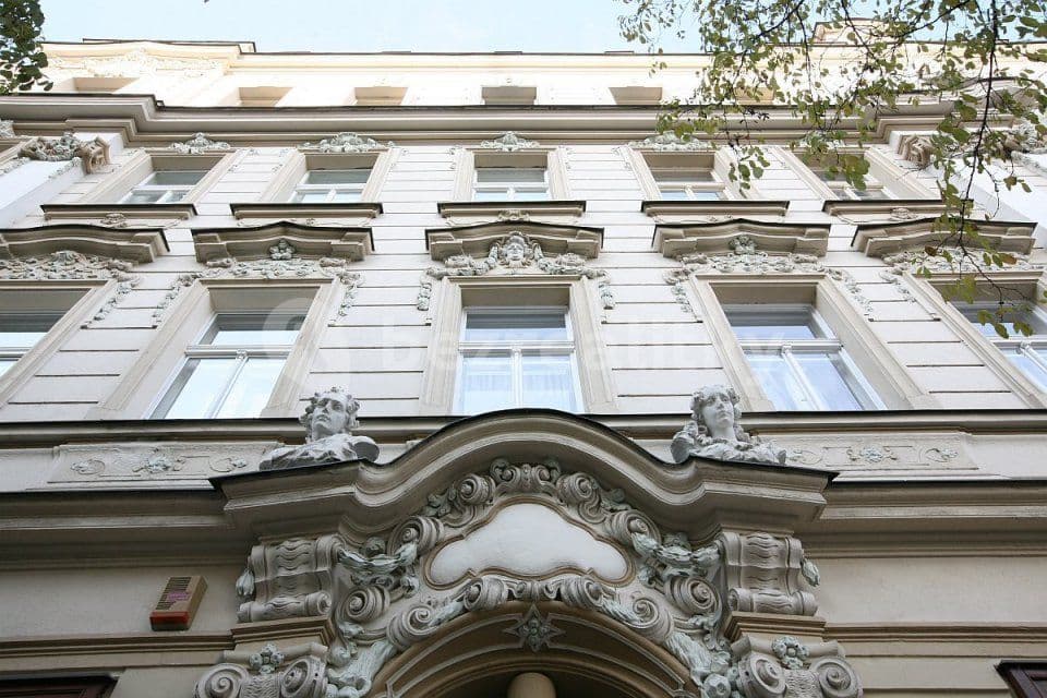 Prenájom bytu 2-izbový 50 m², Korunní, Praha, Praha Prenájom bytu 2-izbový 50 m², Korunní, Praha, Praha