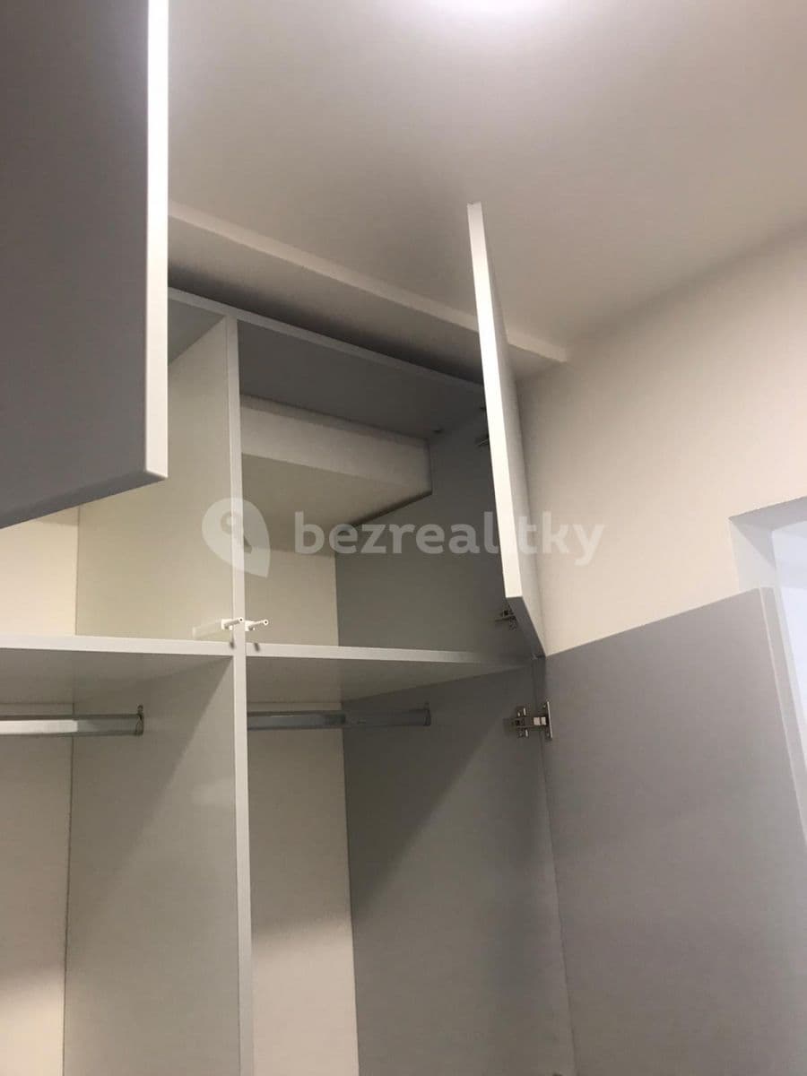 Prenájom bytu 1-izbový 29 m², Souběžná Ⅱ, Praha, Praha Prenájom bytu 1-izbový 29 m², Souběžná Ⅱ, Praha, Praha