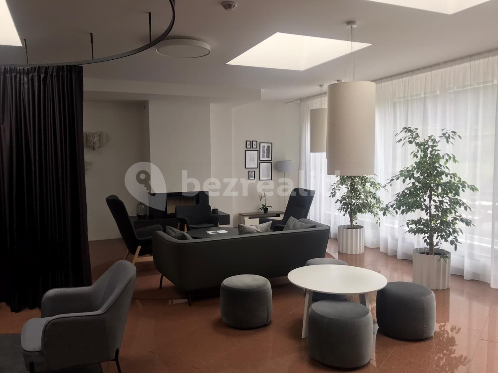 Prenájom bytu 1-izbový 29 m², Souběžná Ⅱ, Praha, Praha Prenájom bytu 1-izbový 29 m², Souběžná Ⅱ, Praha, Praha