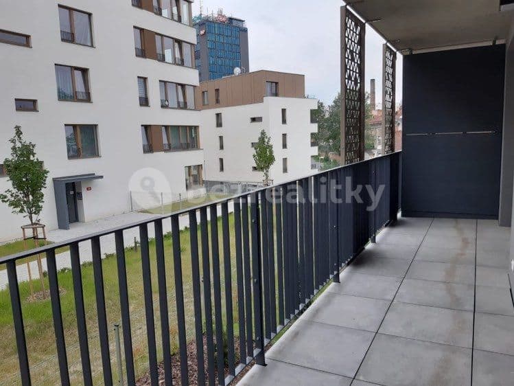 Prenájom bytu 2-izbový 44 m², Pallova, Plzeň, Plzeňský kraj Prenájom bytu 2-izbový 44 m², Pallova, Plzeň, Plzeňský kraj