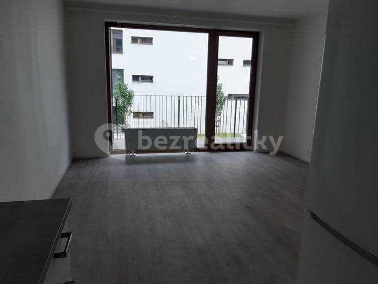 Prenájom bytu 2-izbový 44 m², Pallova, Plzeň, Plzeňský kraj Prenájom bytu 2-izbový 44 m², Pallova, Plzeň, Plzeňský kraj