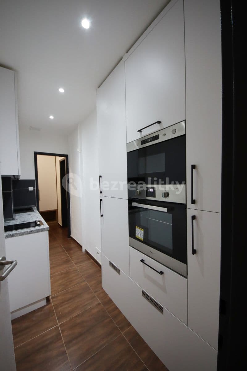Prenájom bytu 1-izbový 33 m², Koulova, Praha, Praha Prenájom bytu 1-izbový 33 m², Koulova, Praha, Praha