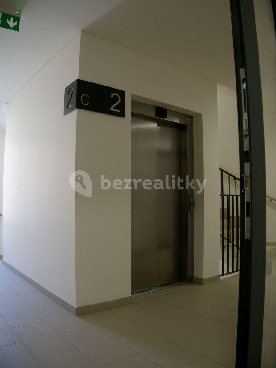 Prenájom bytu 2-izbový 52 m², Naskové, Praha, Praha