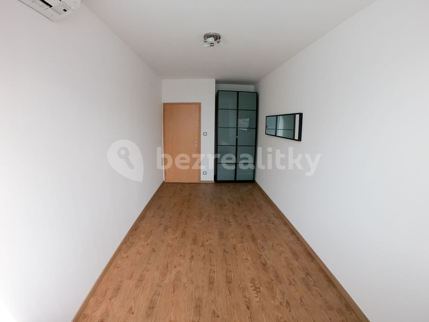 Prenájom bytu 2-izbový 48 m², Podkovářská, Praha, Praha