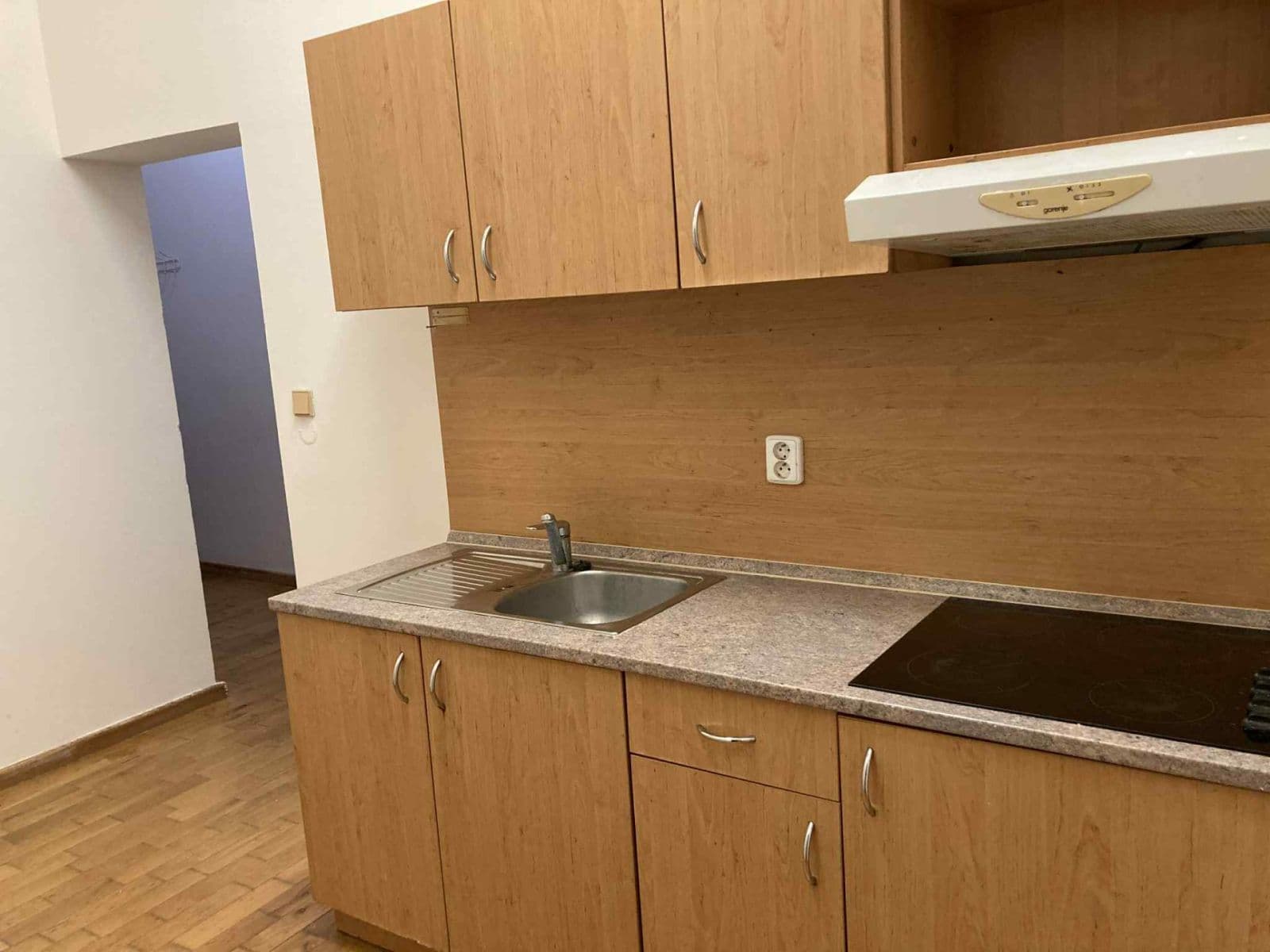 Prenájom bytu 3-izbový 88 m², Podnásepní, Brno, Jihomoravský kraj Prenájom bytu 3-izbový 88 m², Podnásepní, Brno, Jihomoravský kraj